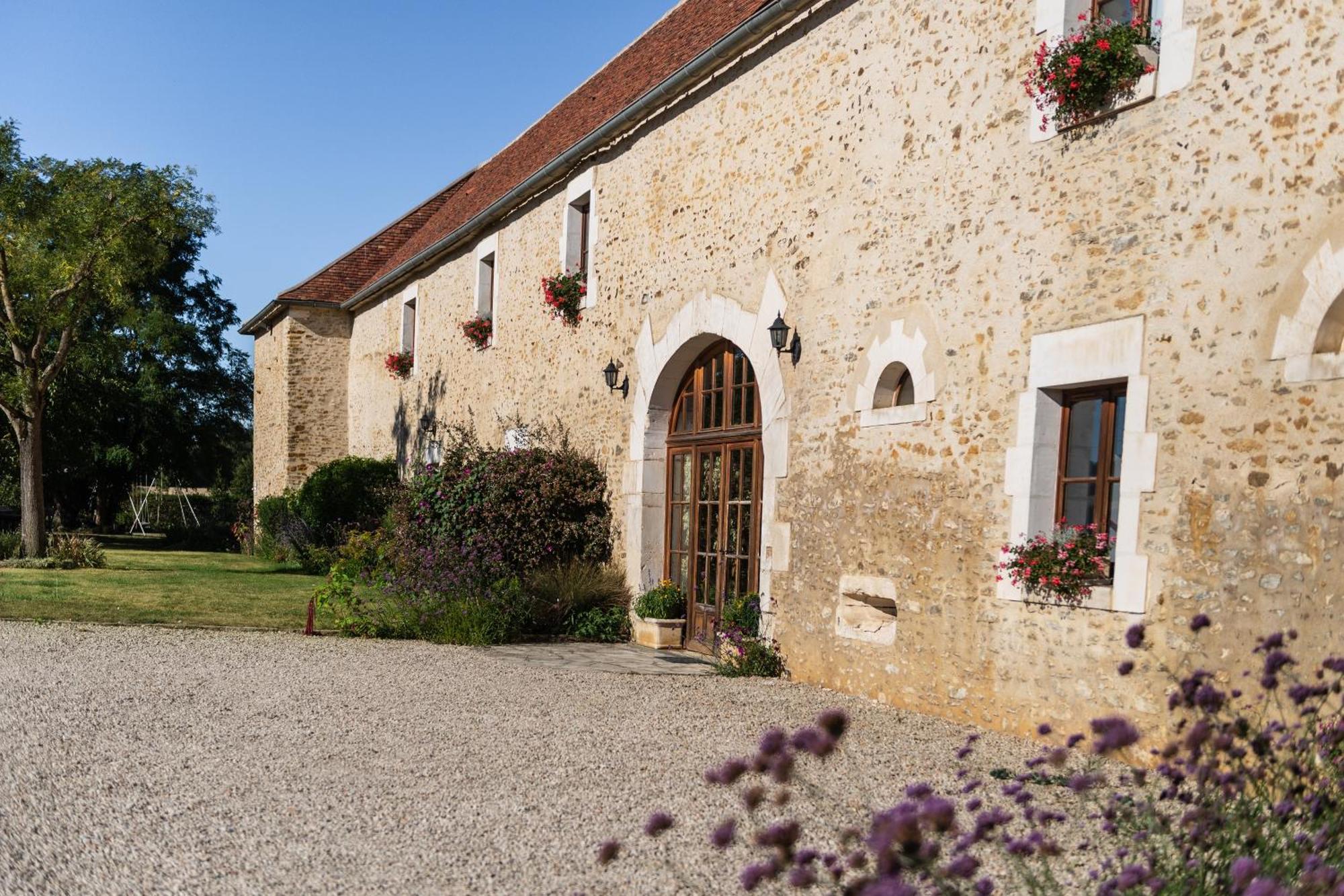 Chateau De Ribourdin Chevannes  Экстерьер фото